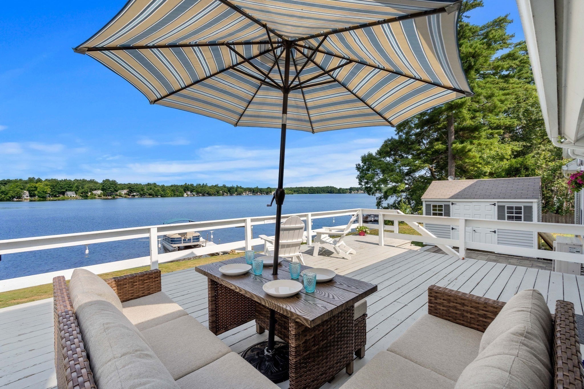 10 Pine Bluff Ave, Merrimac, MA 01860