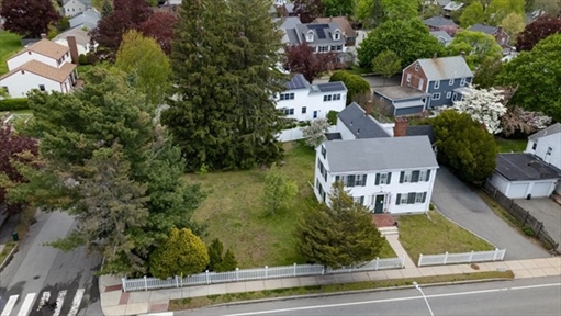 291 Brighton St
