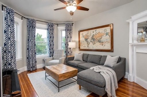 19 Hallam, Apt 2