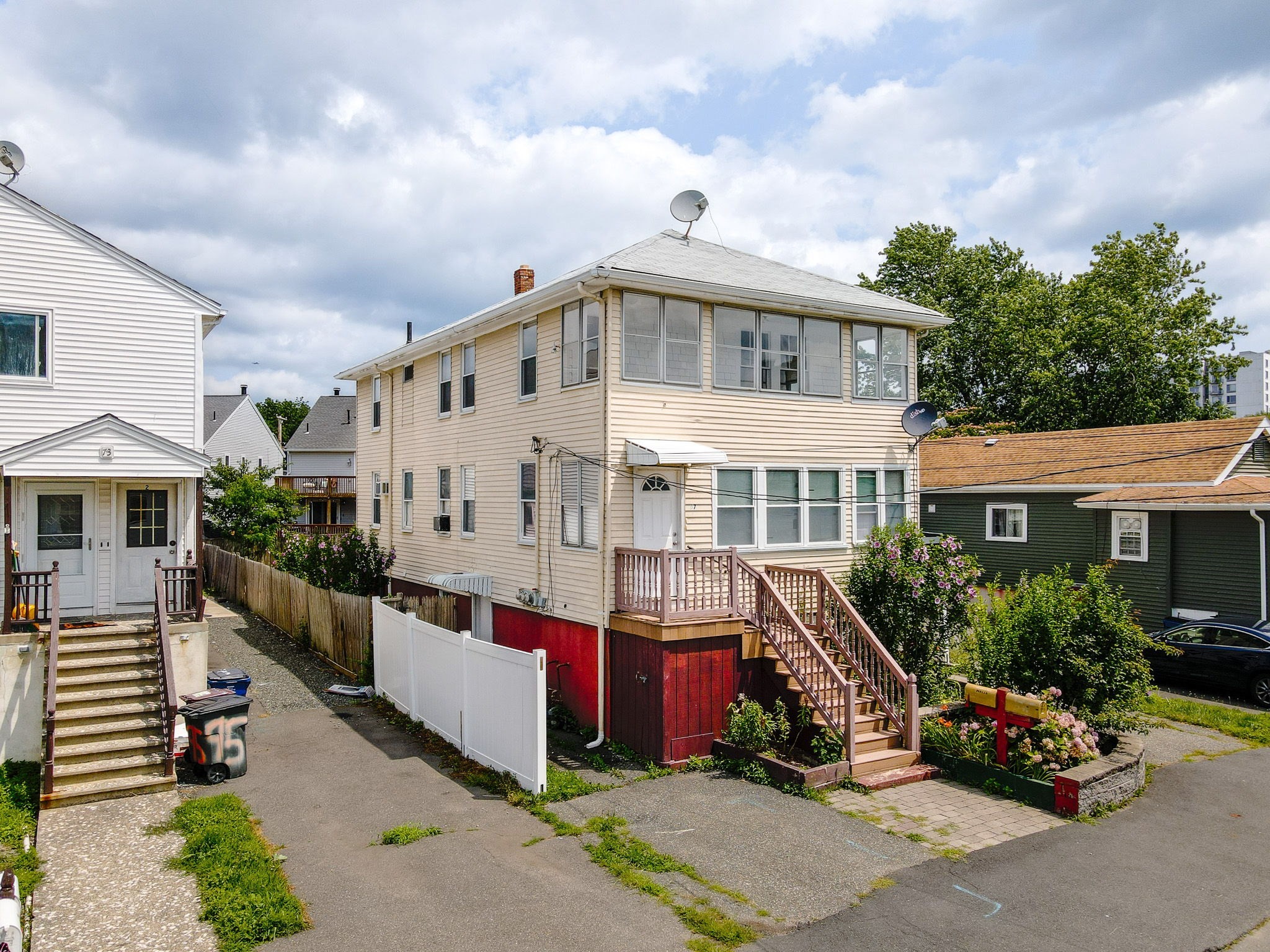 67 Neponset St, Revere, MA 02151