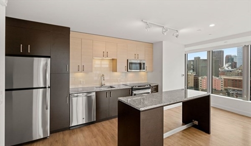 99 Kneeland St, Apt 709