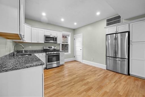 25 Howes St., Apt 3A