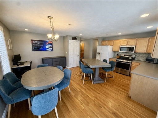 571 Freeport St, Apt 2