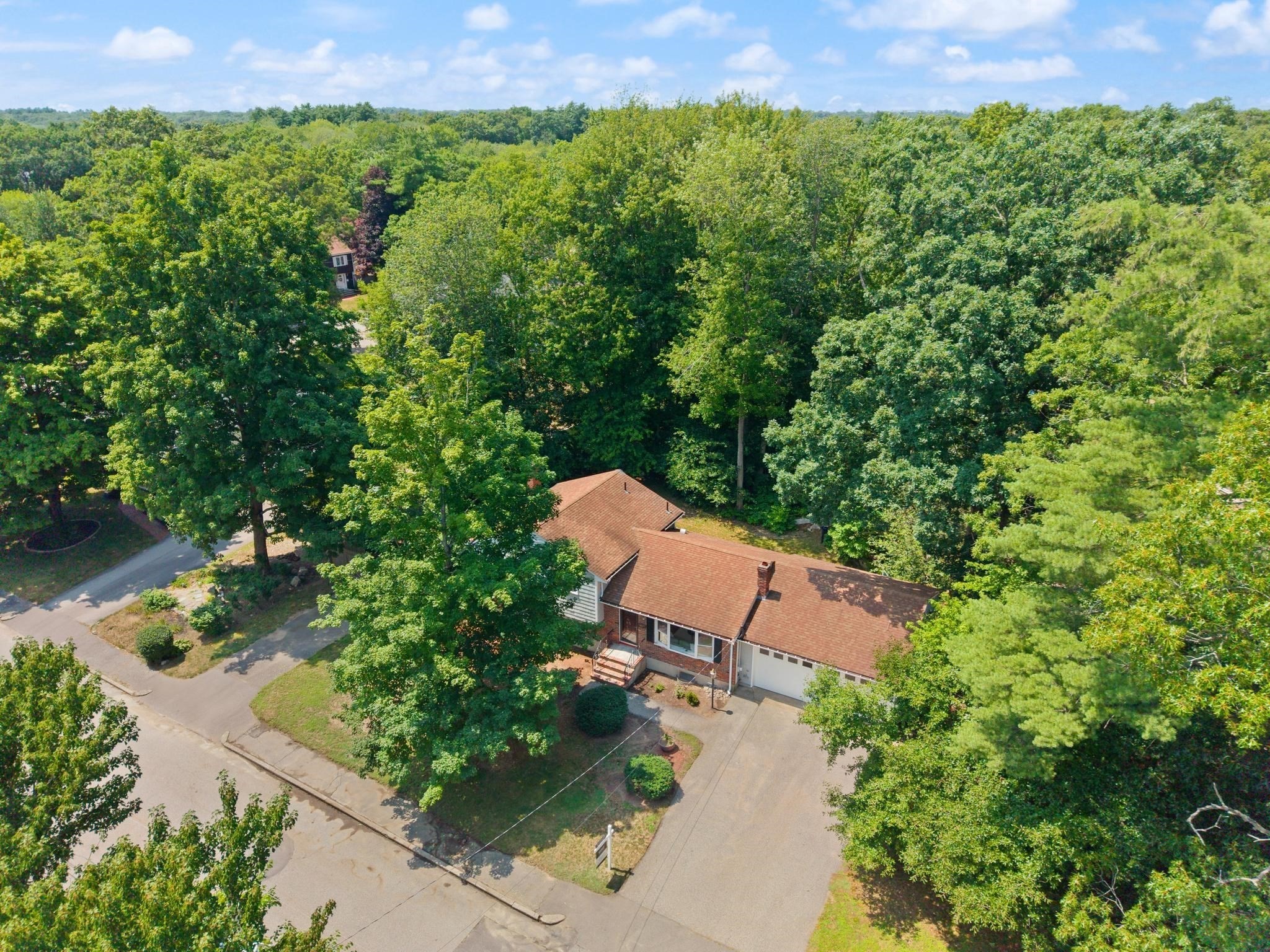 35 Rustic Dr, Weymouth, MA 02190