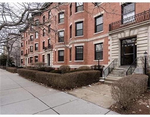 1064 Beacon Street, Apt C