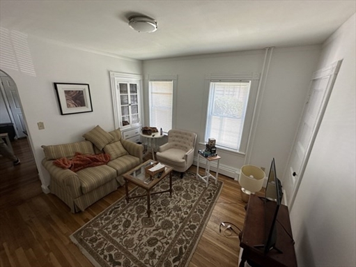58-60 Waverly St, Apt 1