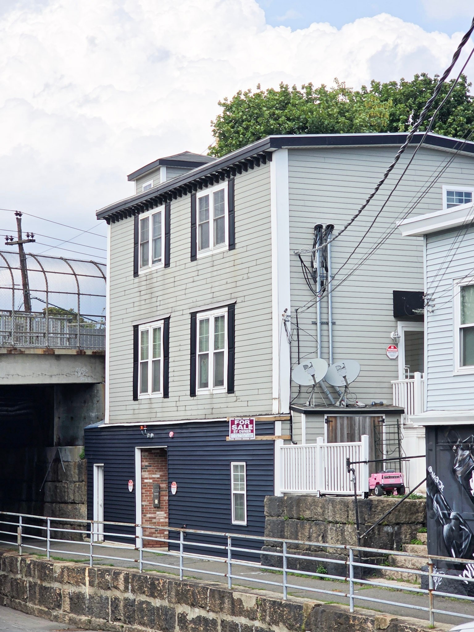 213 Burrill St, Swampscott, MA 01907