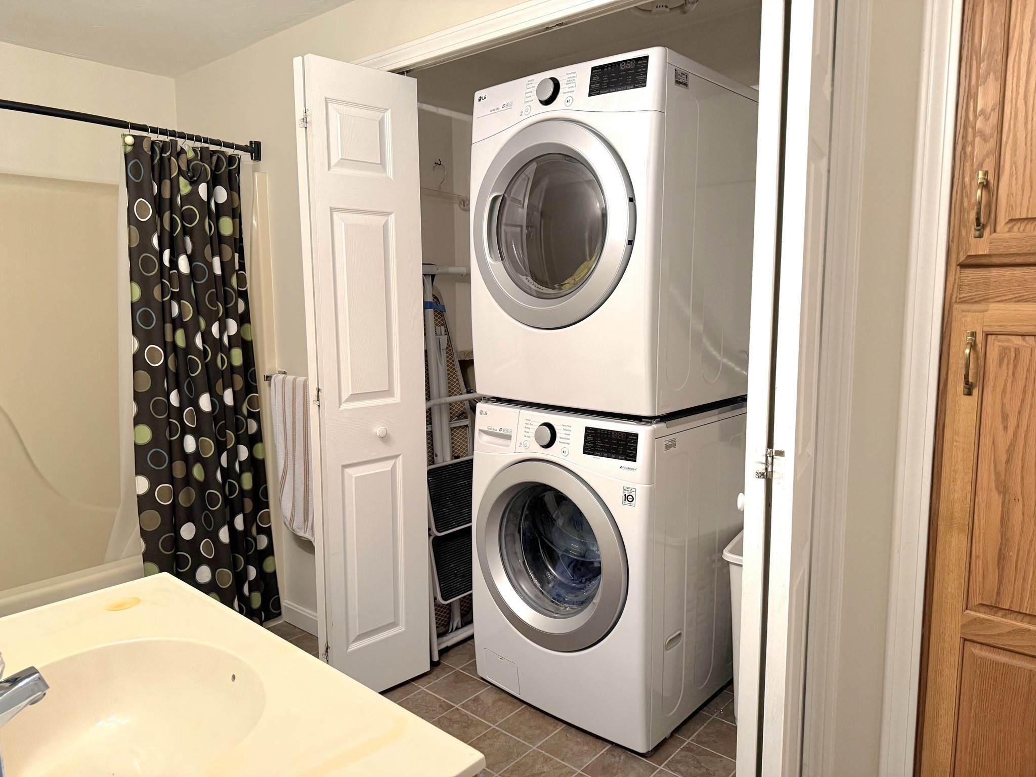 401 Ridgefield Cir Unit 401D, Clinton, MA 01510 - Image 18