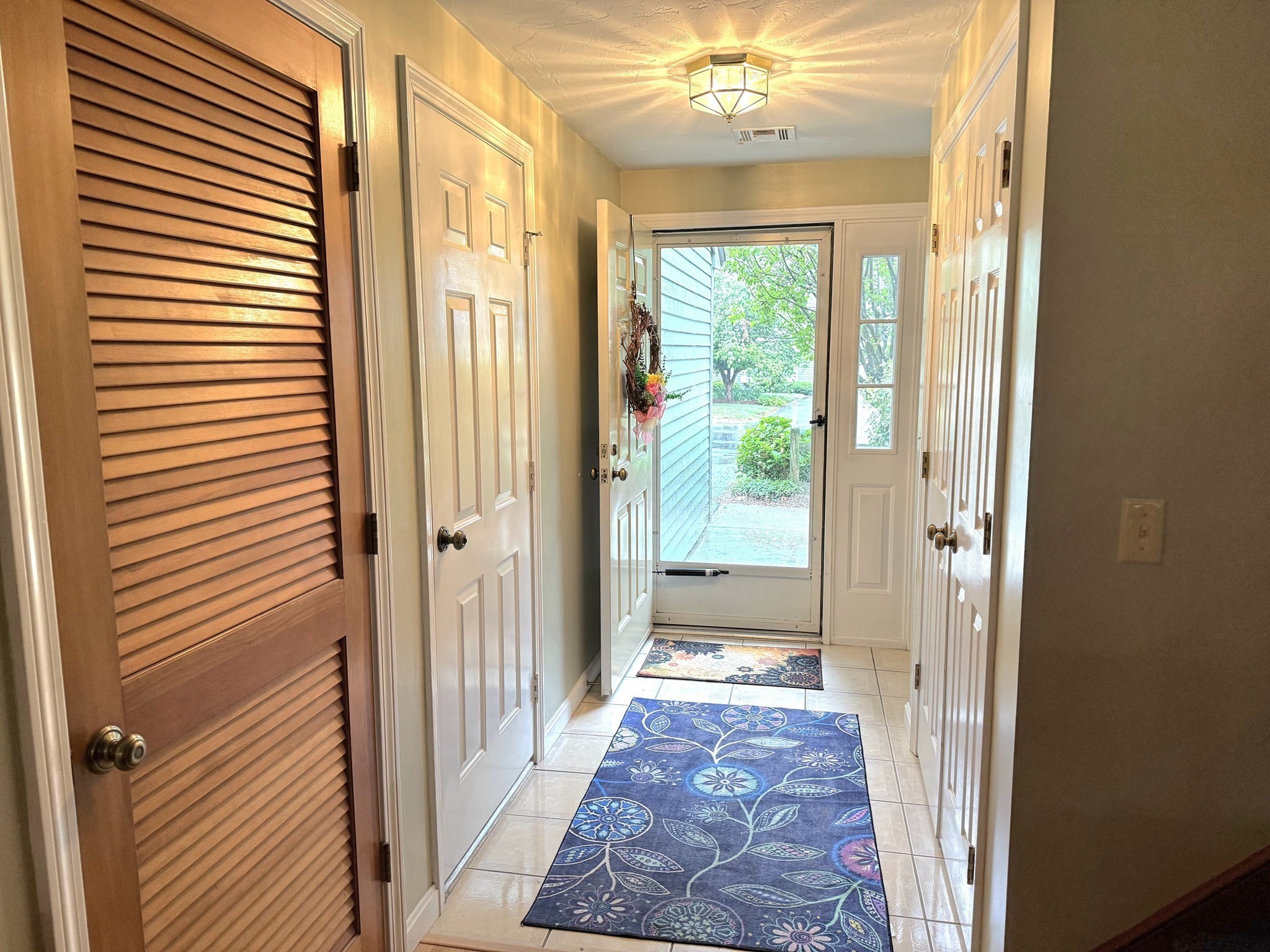 401 Ridgefield Cir Unit 401D, Clinton, MA 01510 - Image 3