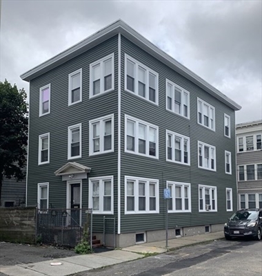 18 Hanover Cir, Apt 3