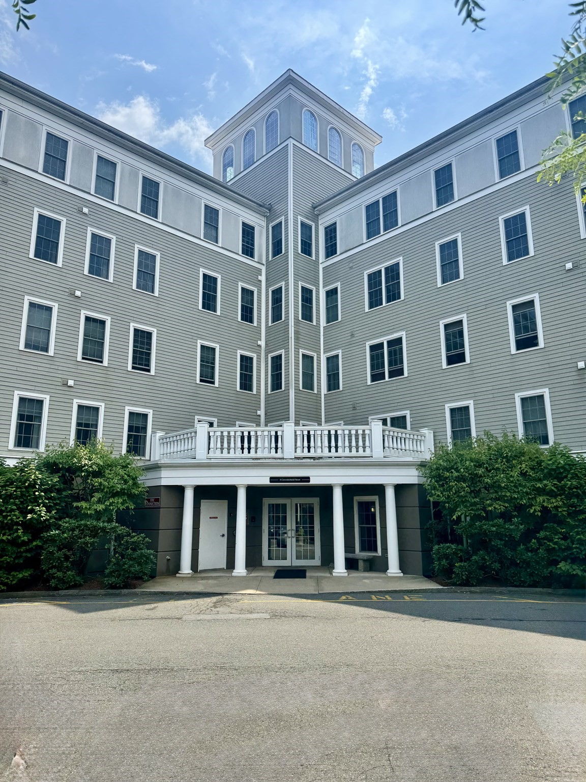 8 Crowninshield St Unit 212, Peabody, MA 01960