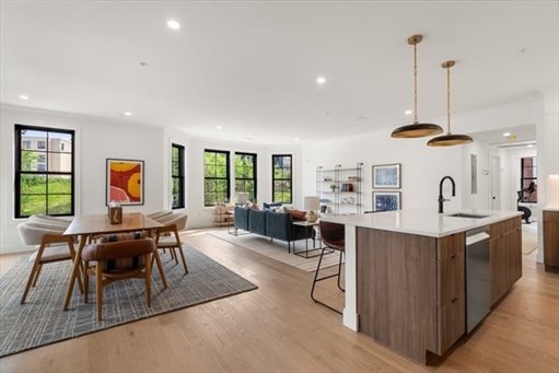 228 Washington Street, Apt 3