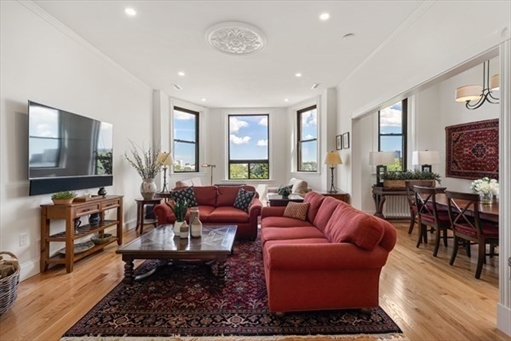 31 Bay State Rd, Apt 4