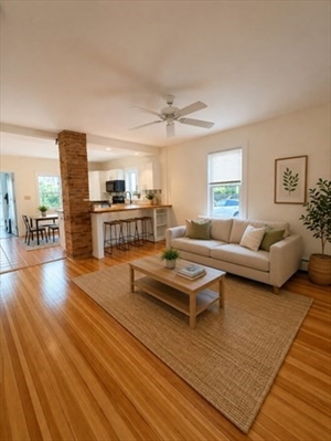 128 Holworthy St, Apt 128