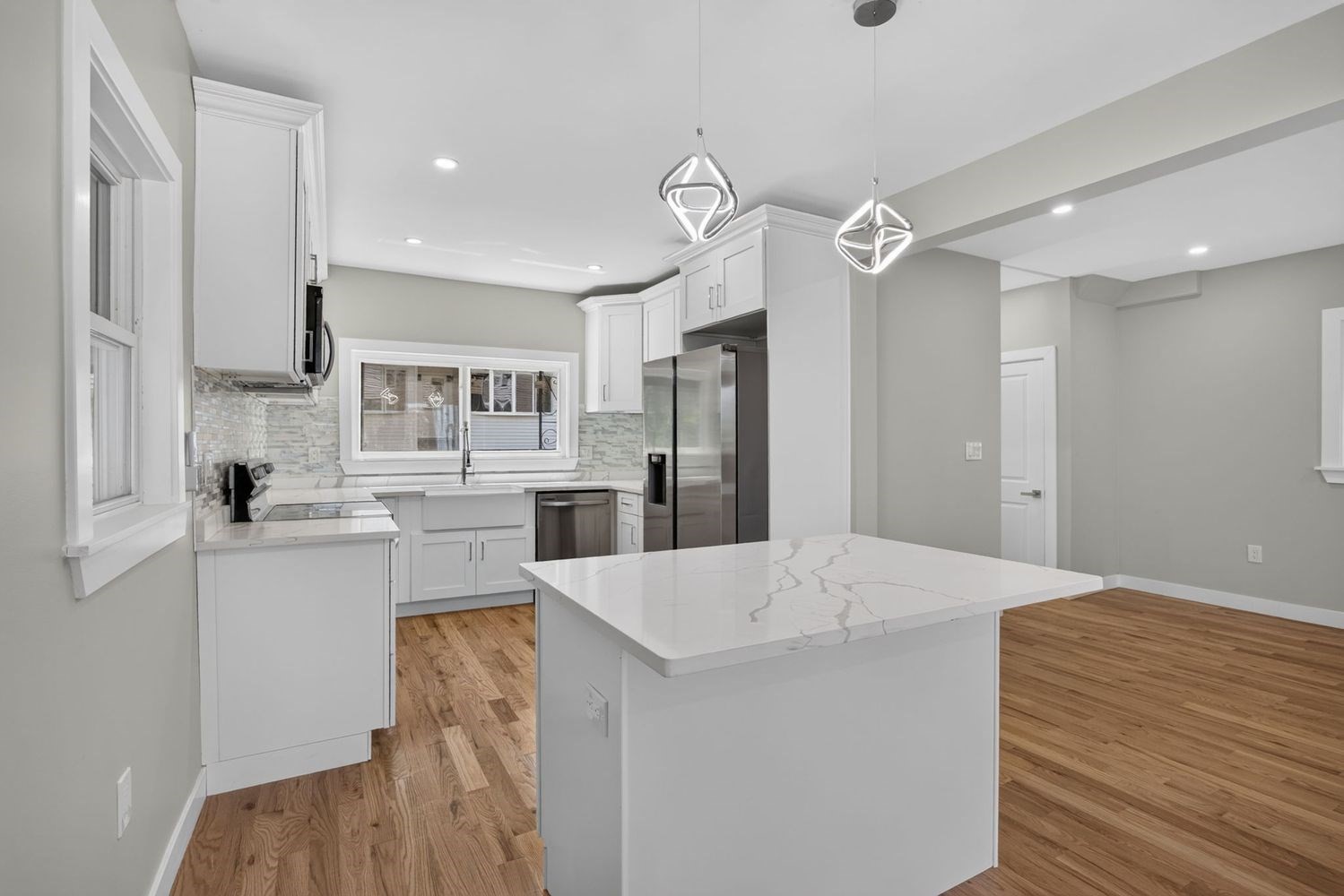 31 Wordsworth St, East Boston, Boston, MA 02128