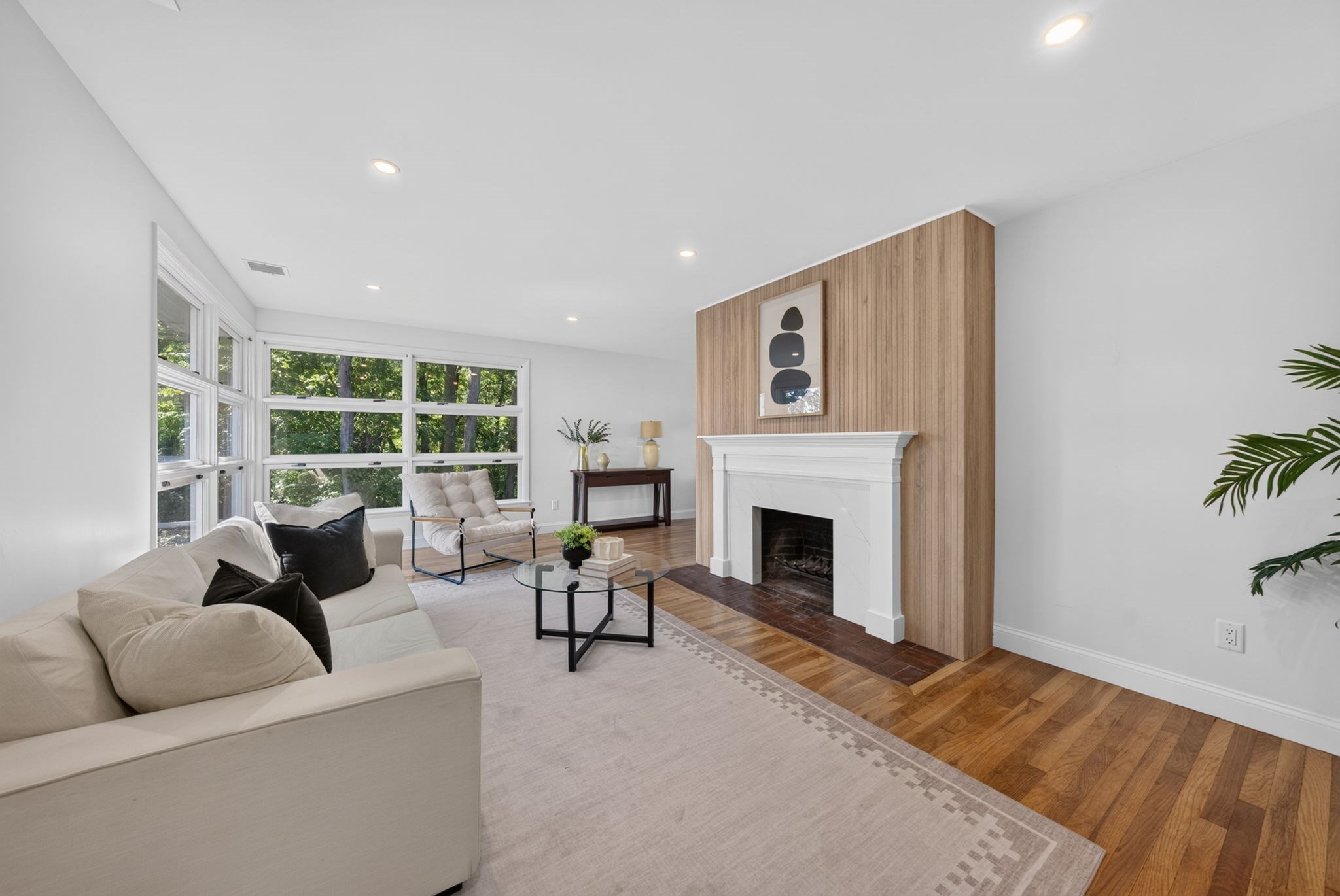 8 Everett St, Wakefield, MA 01880 - Image 2