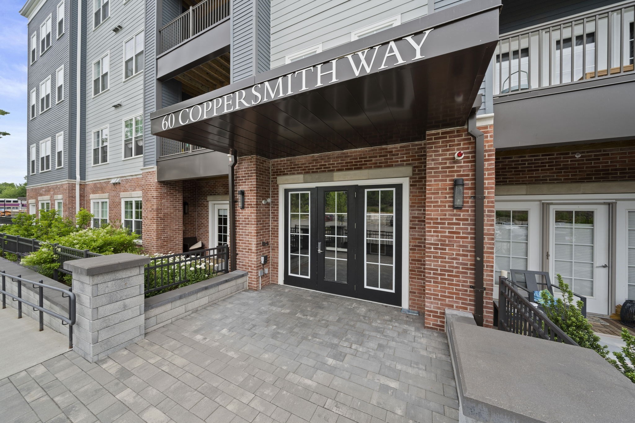 60 Coppersmith Way Unit 303, Canton, MA 02021