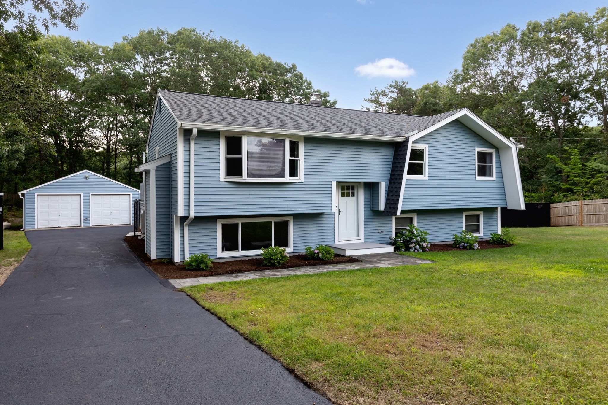 23 High Pine Dr, Plymouth, MA 02360