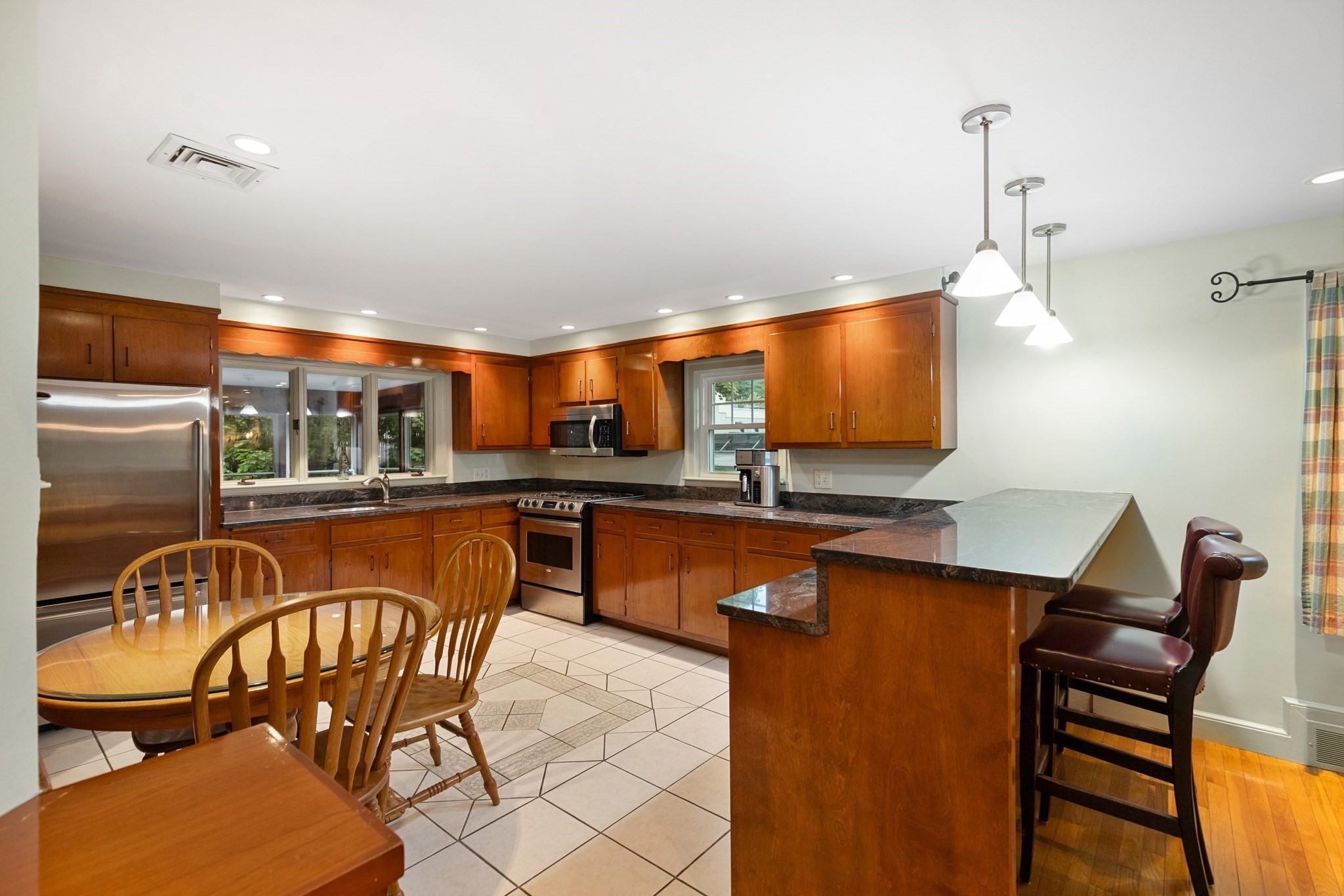 991 Main St, Wakefield, MA 01880 - Image 4