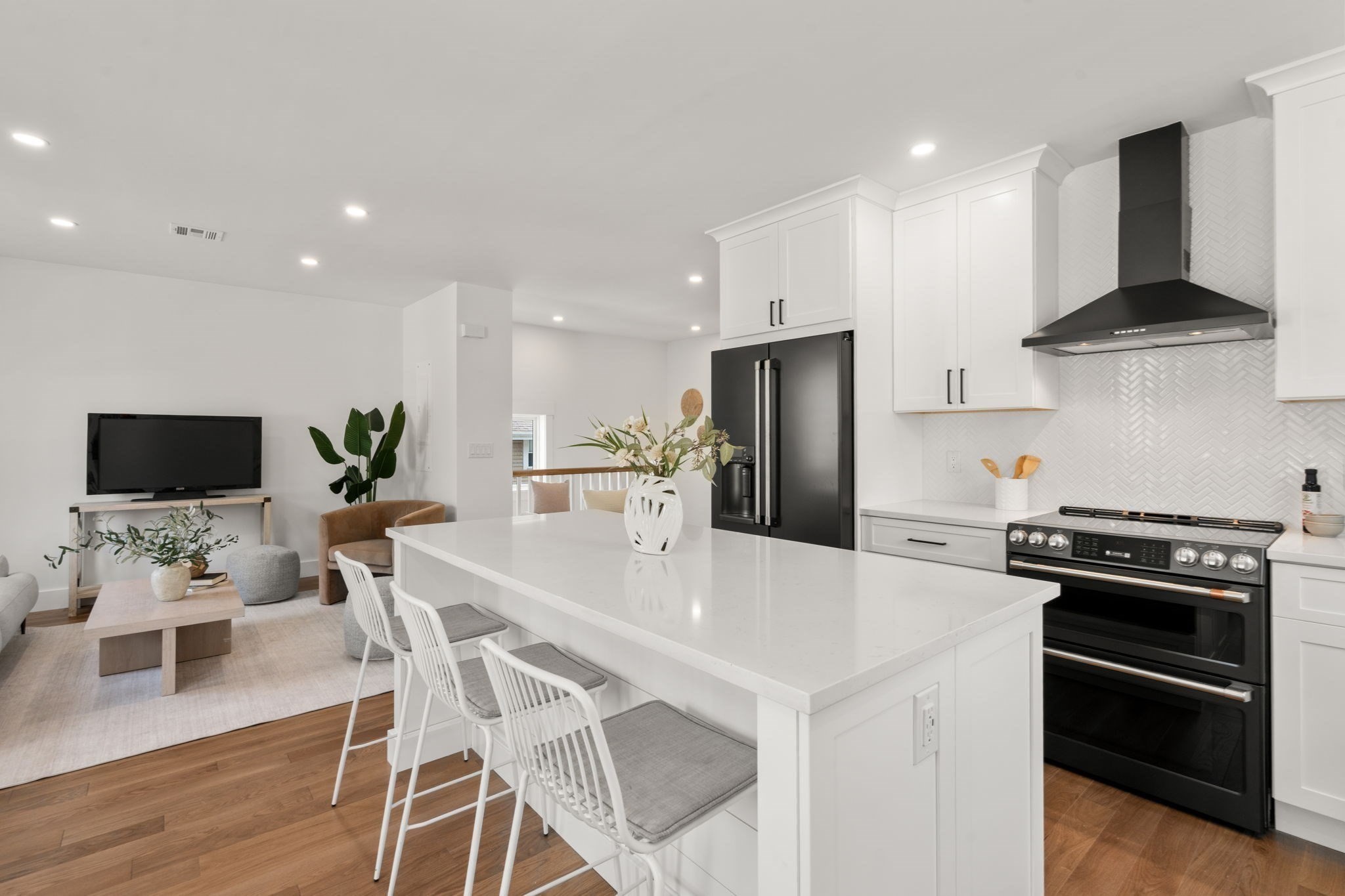 220 Sycamore Street Unit 2, Watertown, MA 02472 - Image 3
