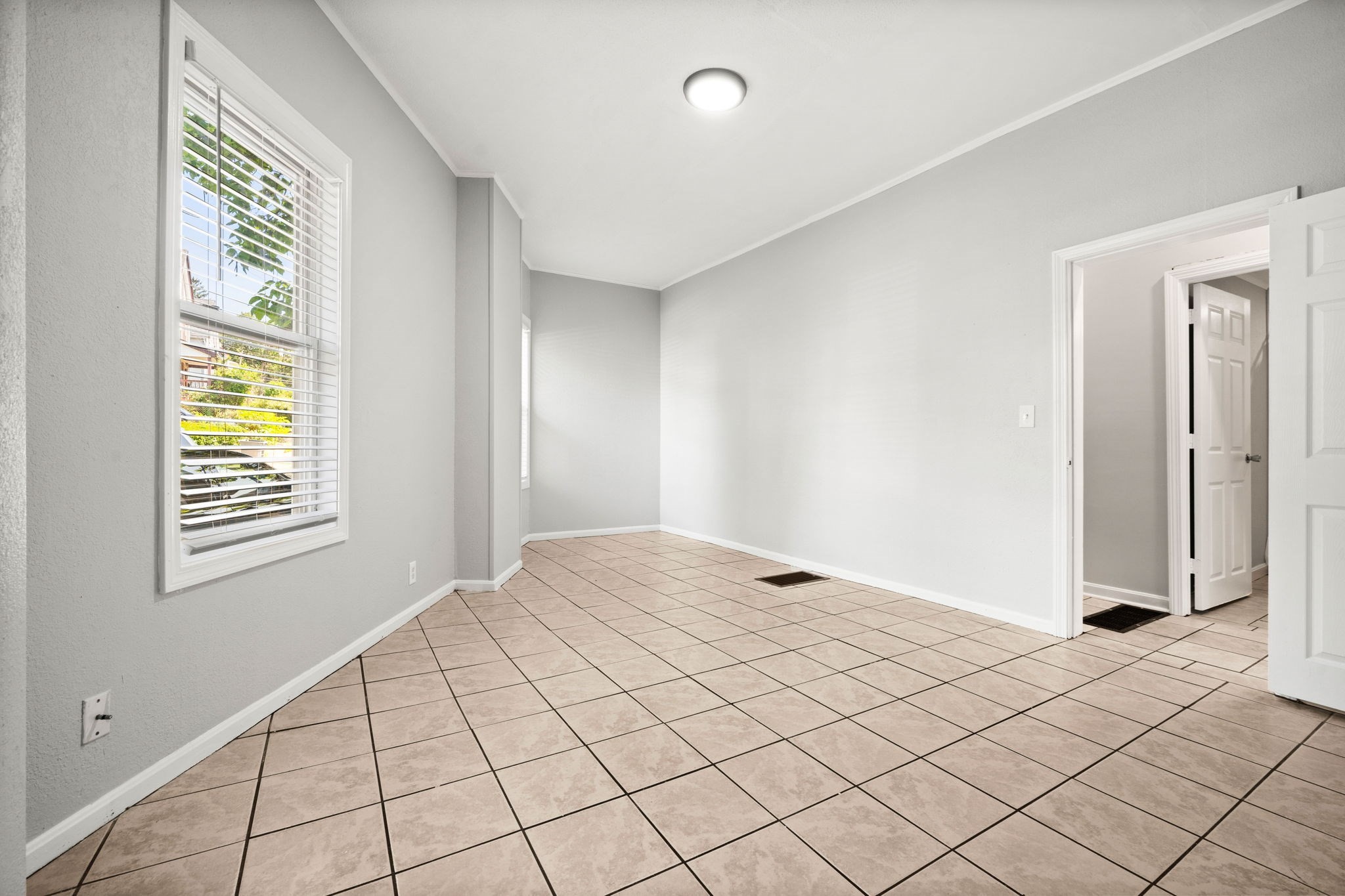 35 Pond St, Hyde Park, Boston, MA 02136 - Image 25