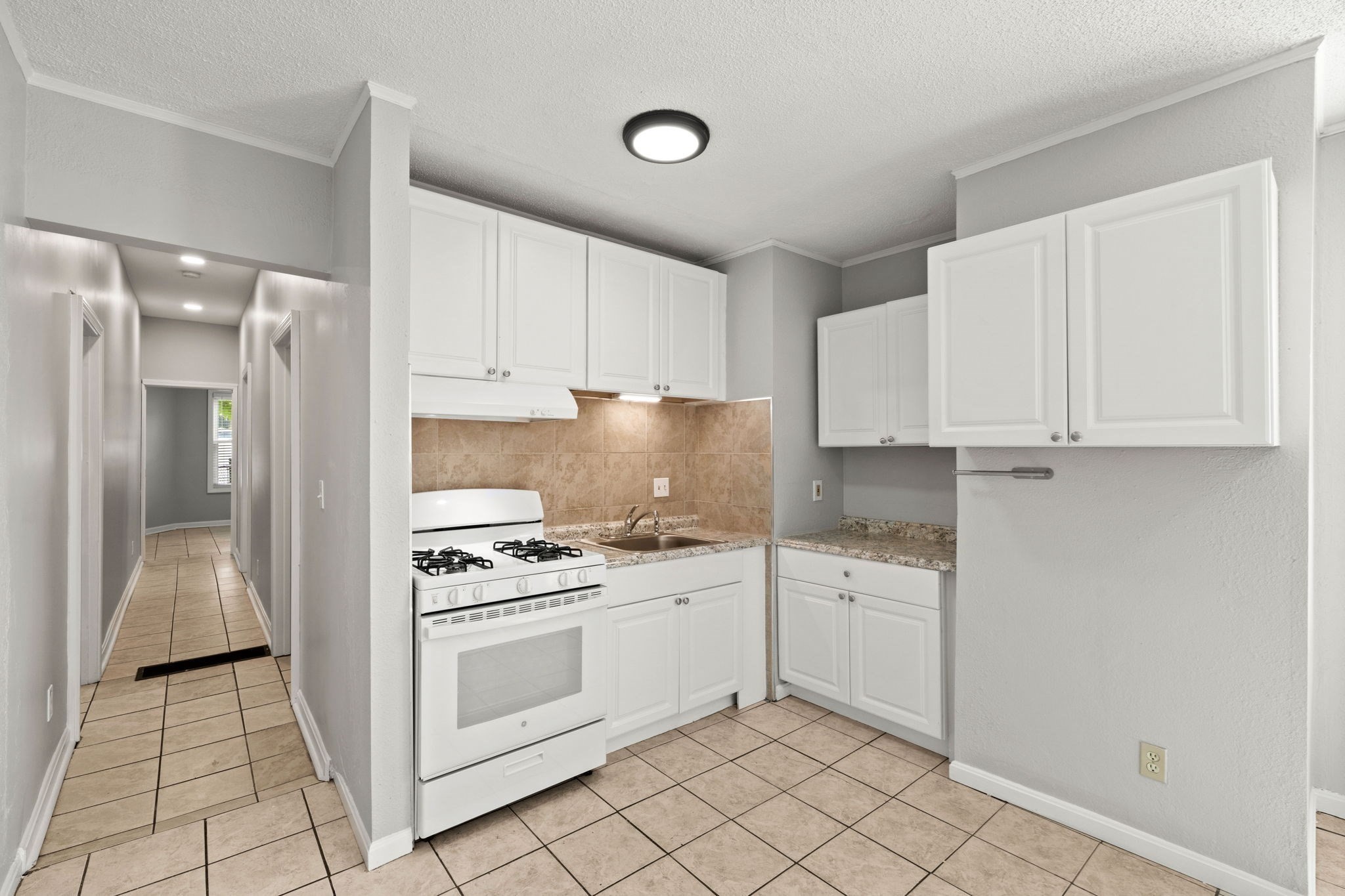 35 Pond St, Hyde Park, Boston, MA 02136 - Image 33