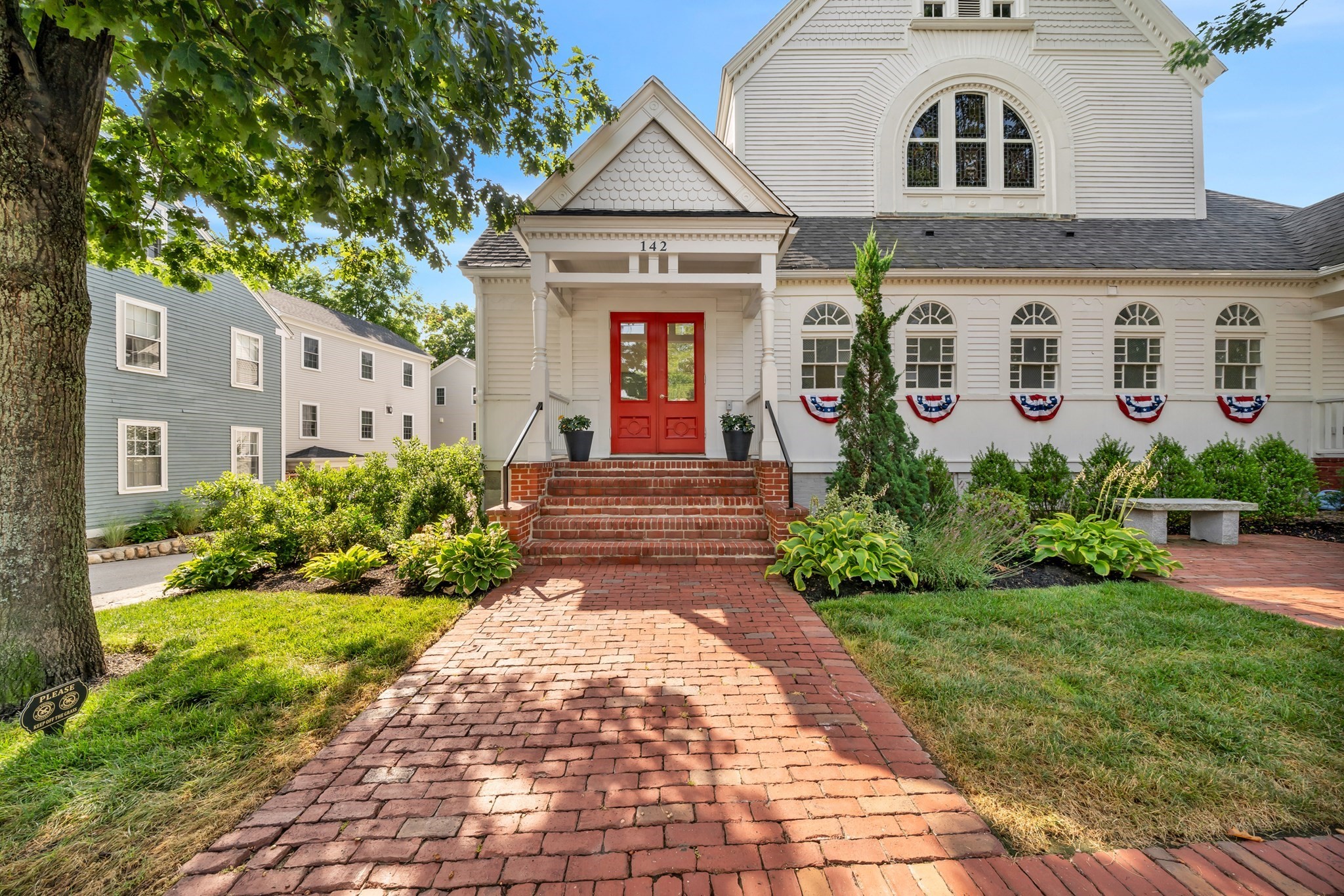 142 Main St Unit 4, Amesbury, MA 01913