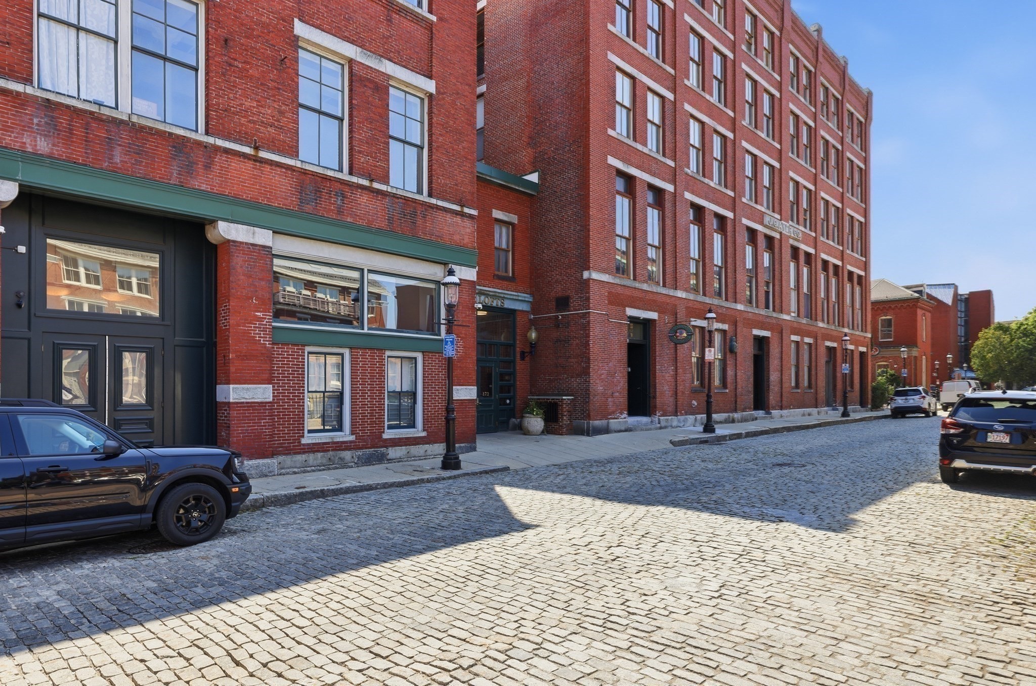 172 Middle St Unit 306, Lowell, MA 01852