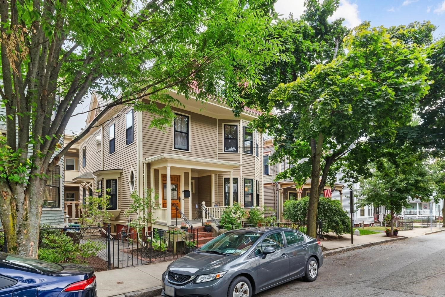 61 Preston Rd, Somerville, MA 02143