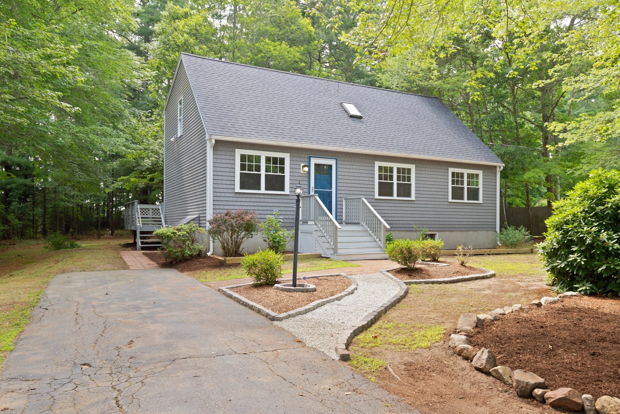 18 Great Meadow Dr, Carver, MA 02330