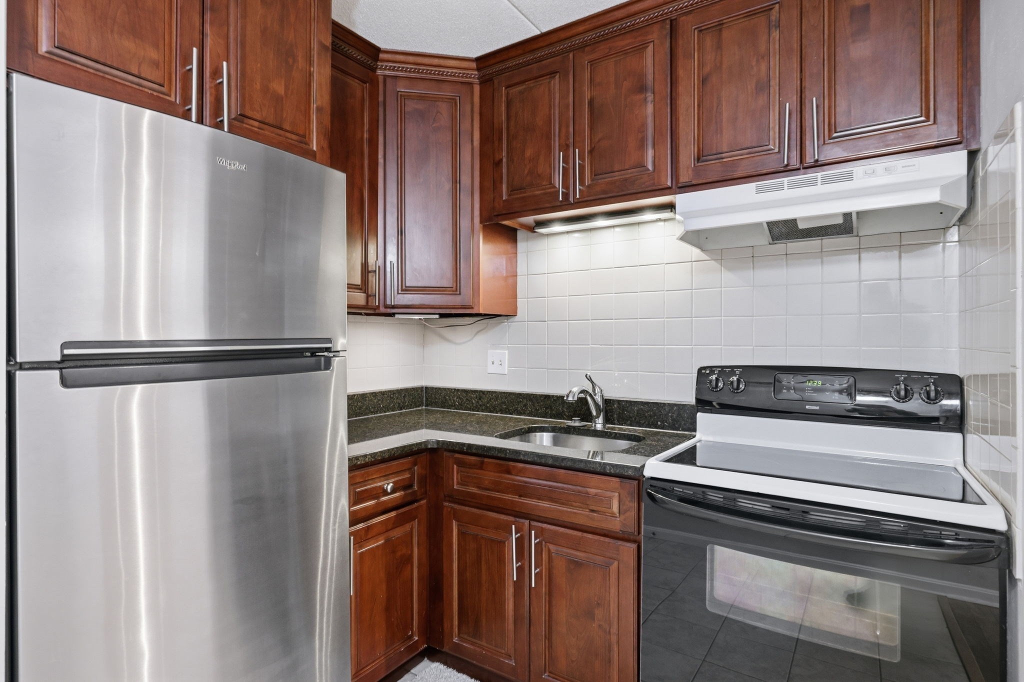 43 Albion St Unit B9, Melrose, MA 02176