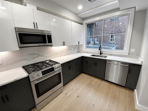 300 Somerville Avenue, Apt H