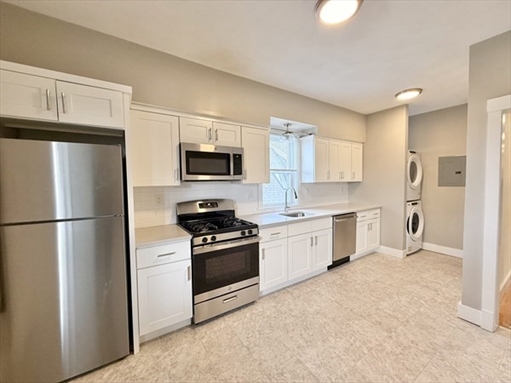 21 Macarthur St., Apt 3