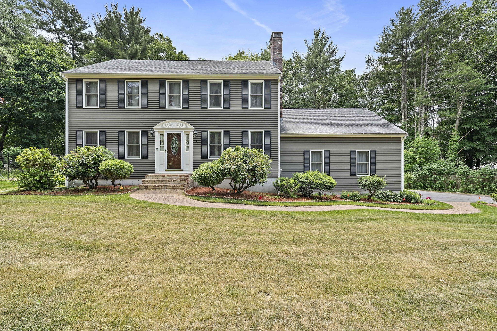 5 Windemere Dr, Mansfield, MA 02048