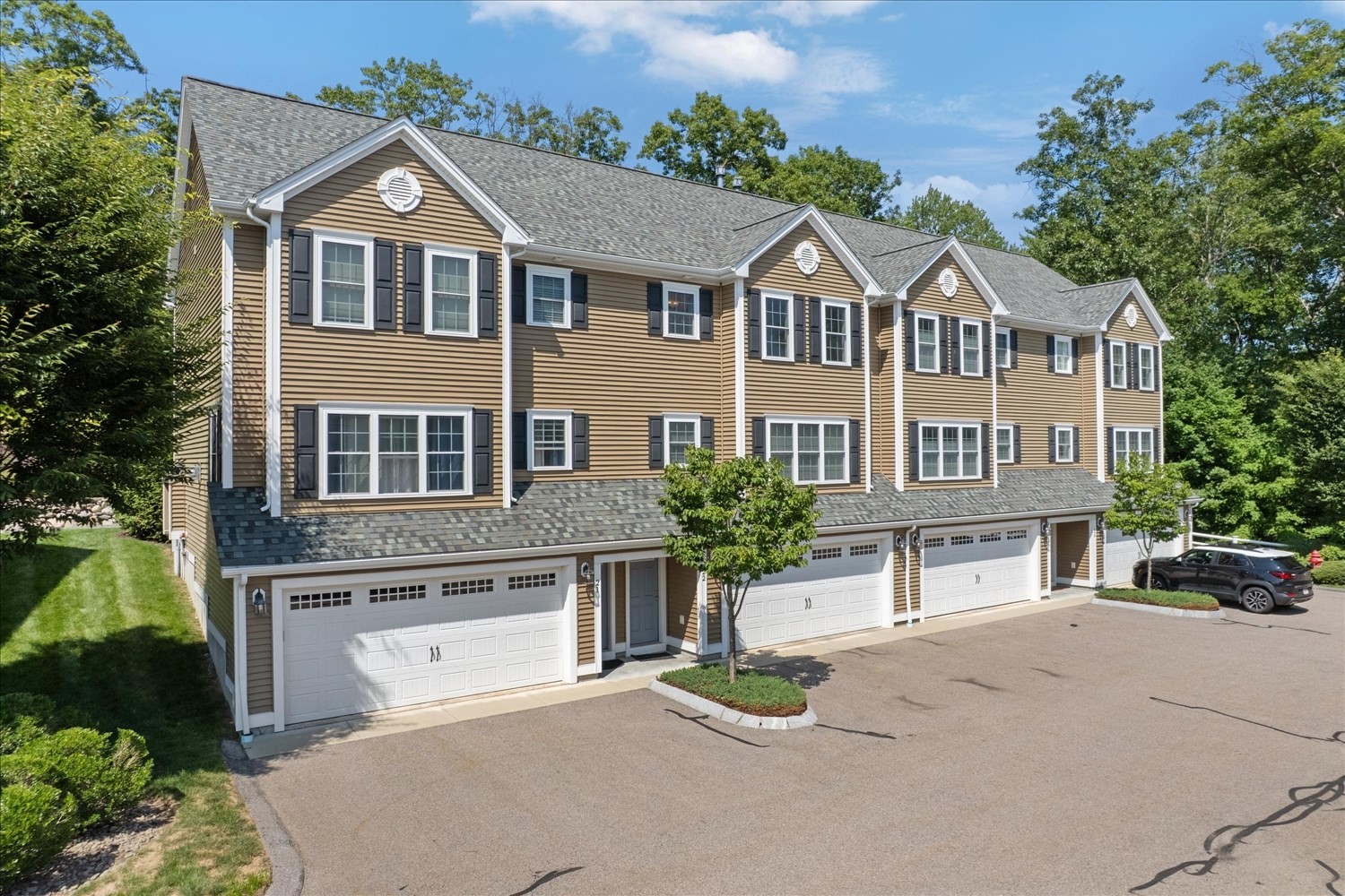 1405 Commerce Way Unit 22, Attleboro, MA 02703