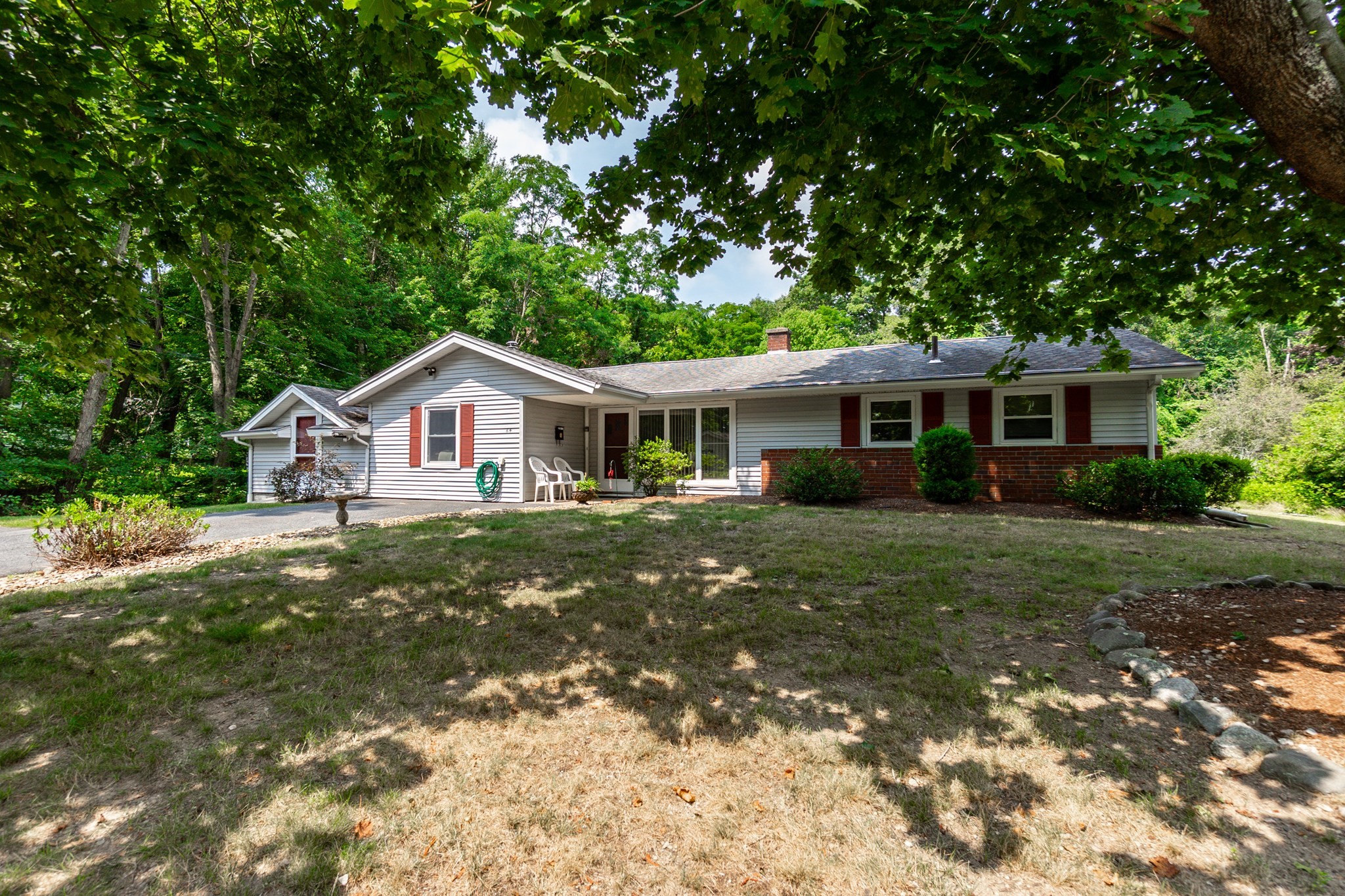 64 Hemenway Rd, Framingham, MA 01701