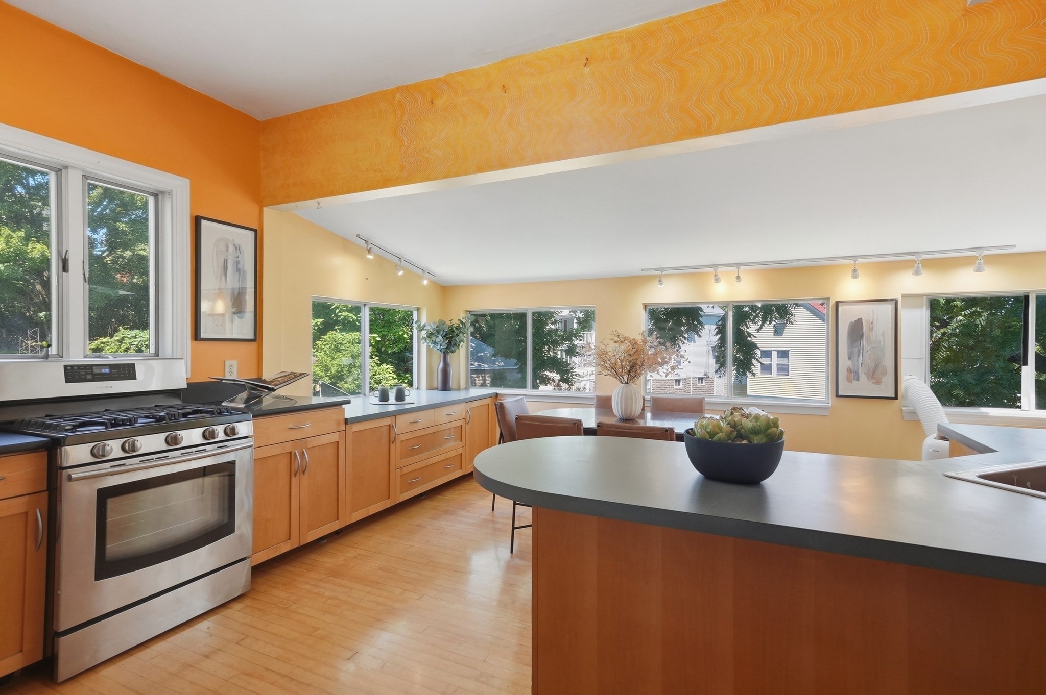 124 Spruce Street Unit 124, Watertown, MA 02472 - Image 2