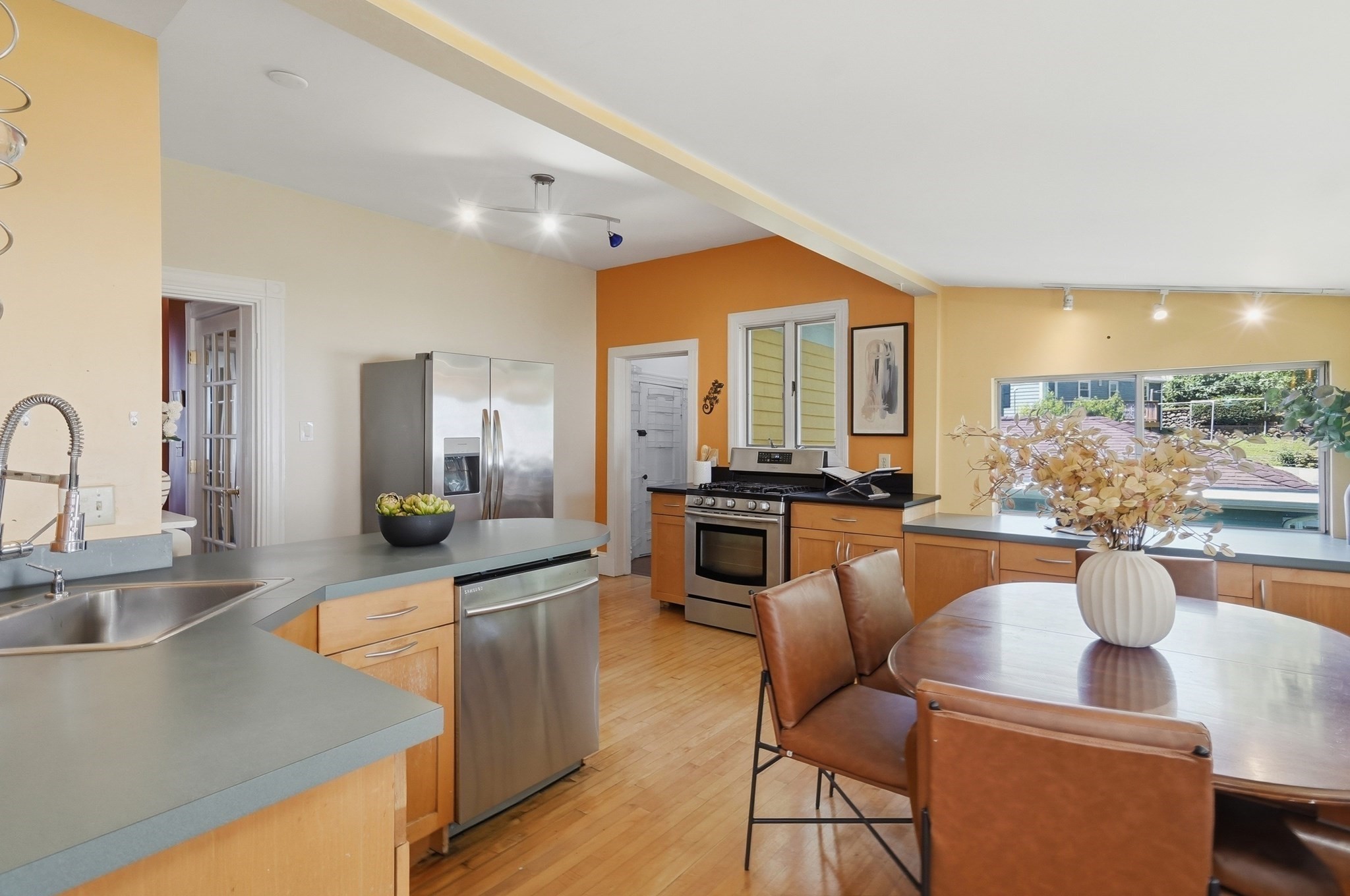 124 Spruce Street Unit 124, Watertown, MA 02472 - Image 3