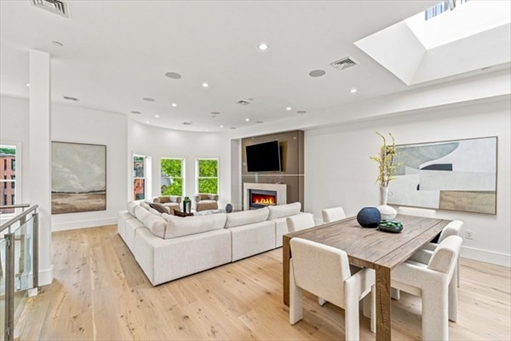 431 Marlborough St, Apt PH