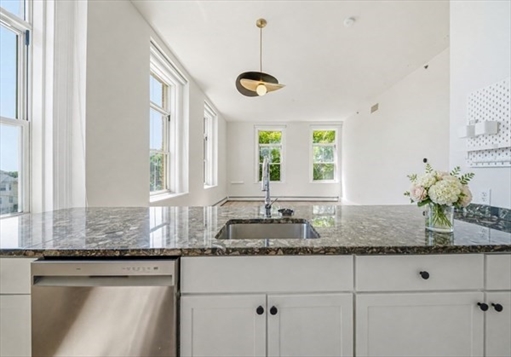 145 Glenwood Street, Apt 304