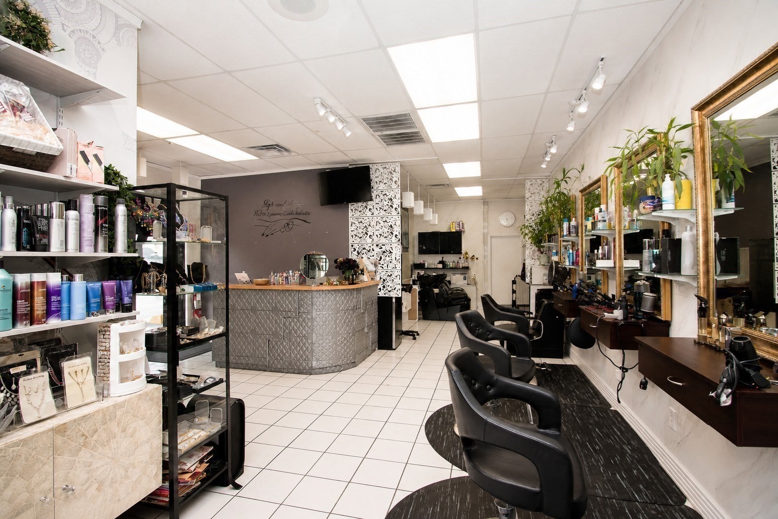 0 Confidential, Lowell, MA 01851 - Image 4