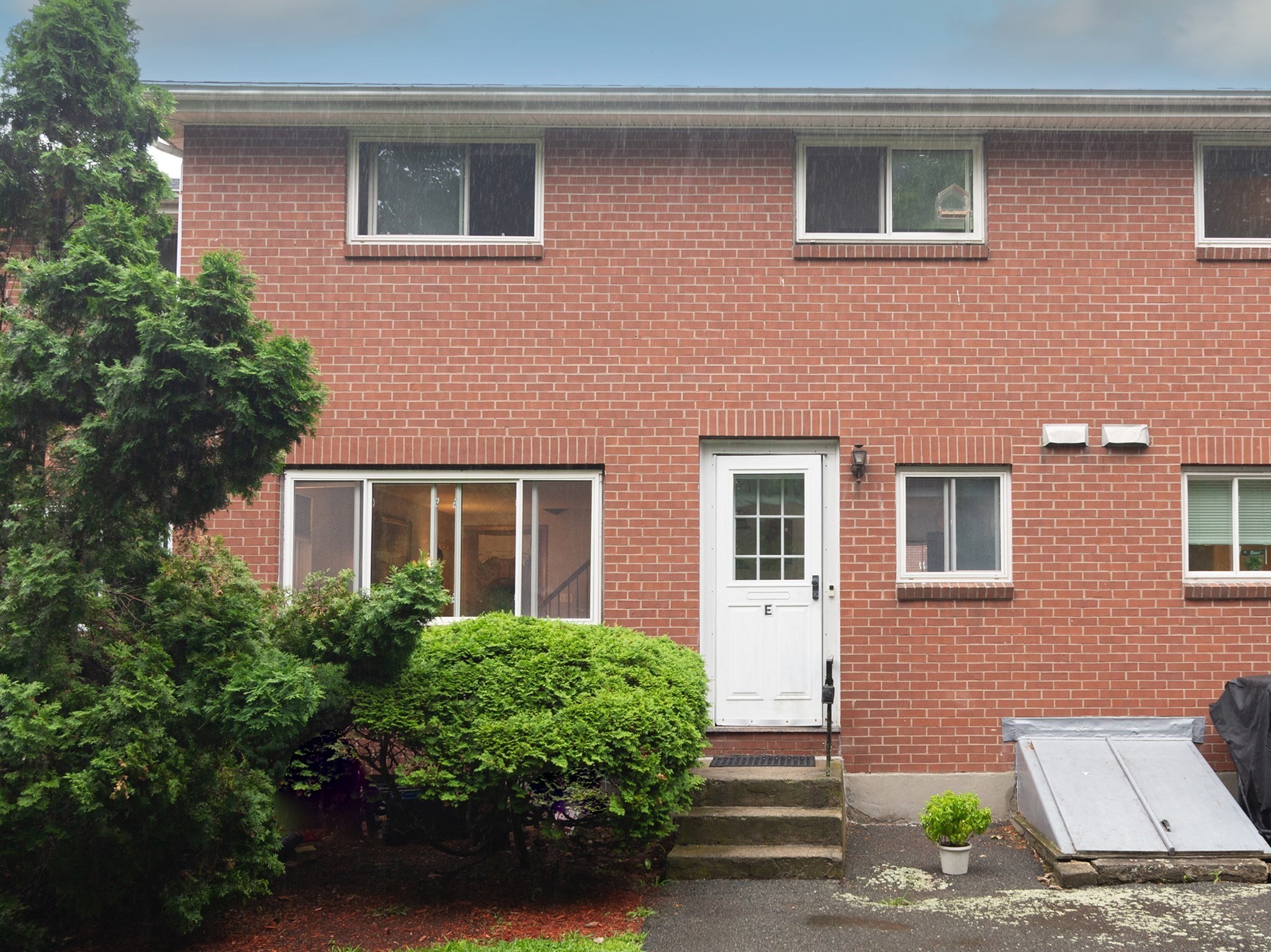 702 Main Street Unit E, Millis, MA 02054