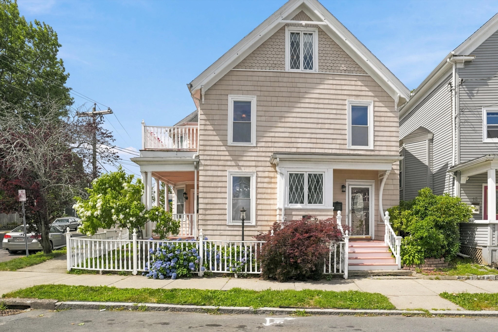 17 Basset St, Lynn, MA 01902
