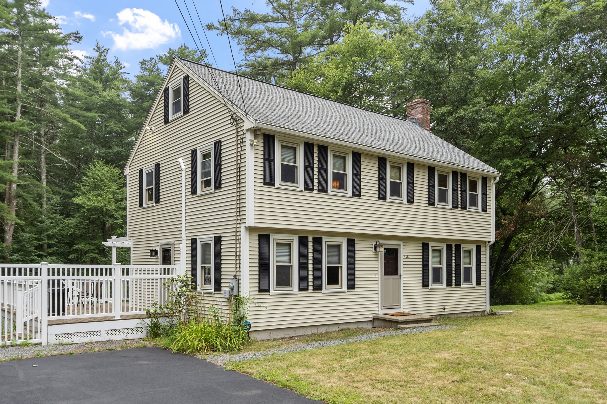 378 Pelham Rd, Dracut, MA 01826