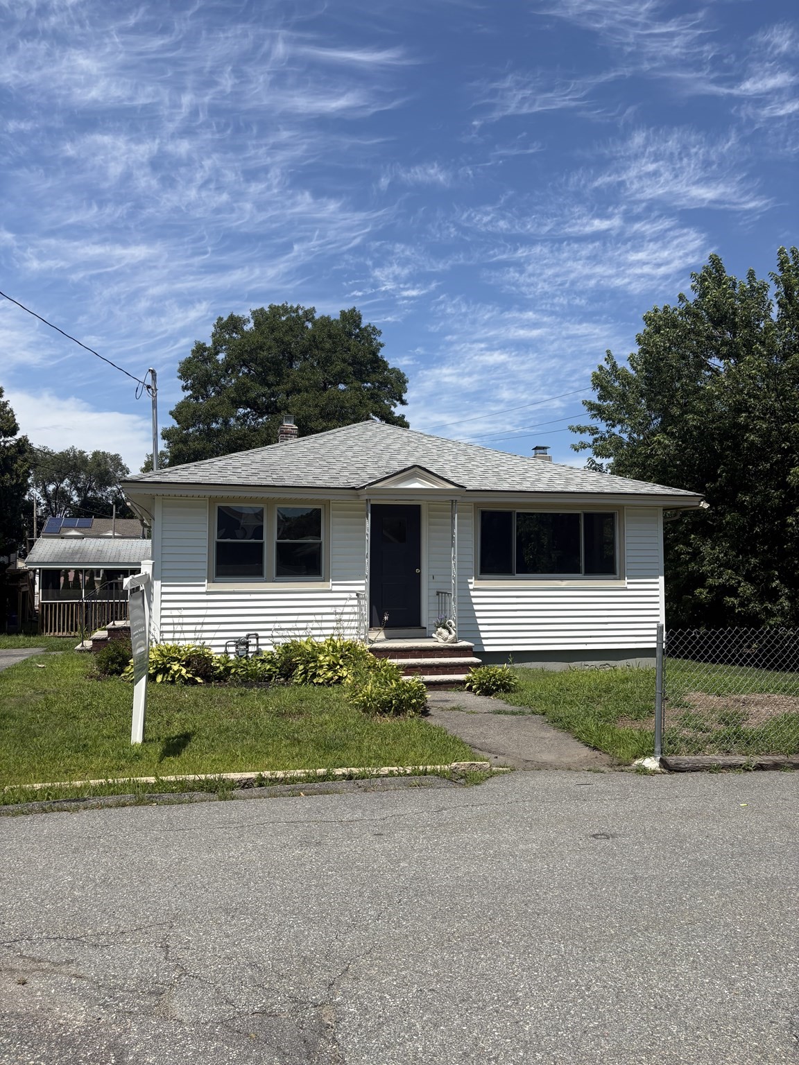 5 Lafayette Ave, Lawrence, MA 01843