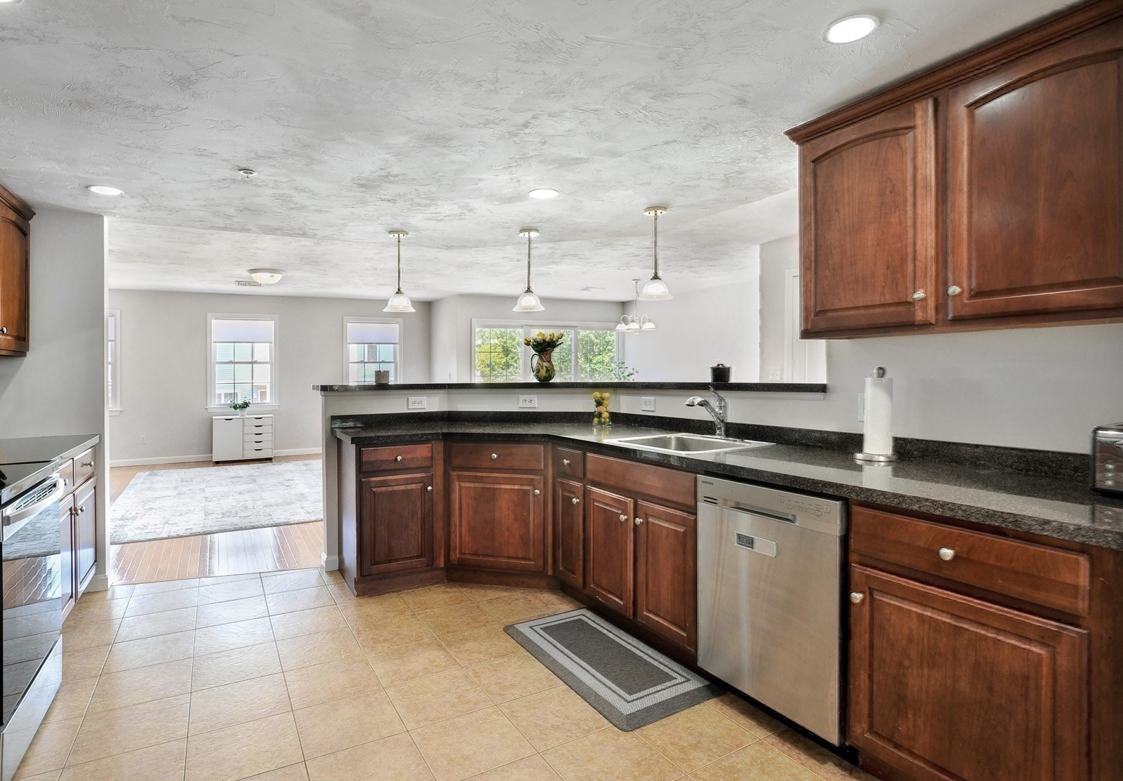 309 Hampton Way Unit 309, Abington, MA 02351 - Image 9