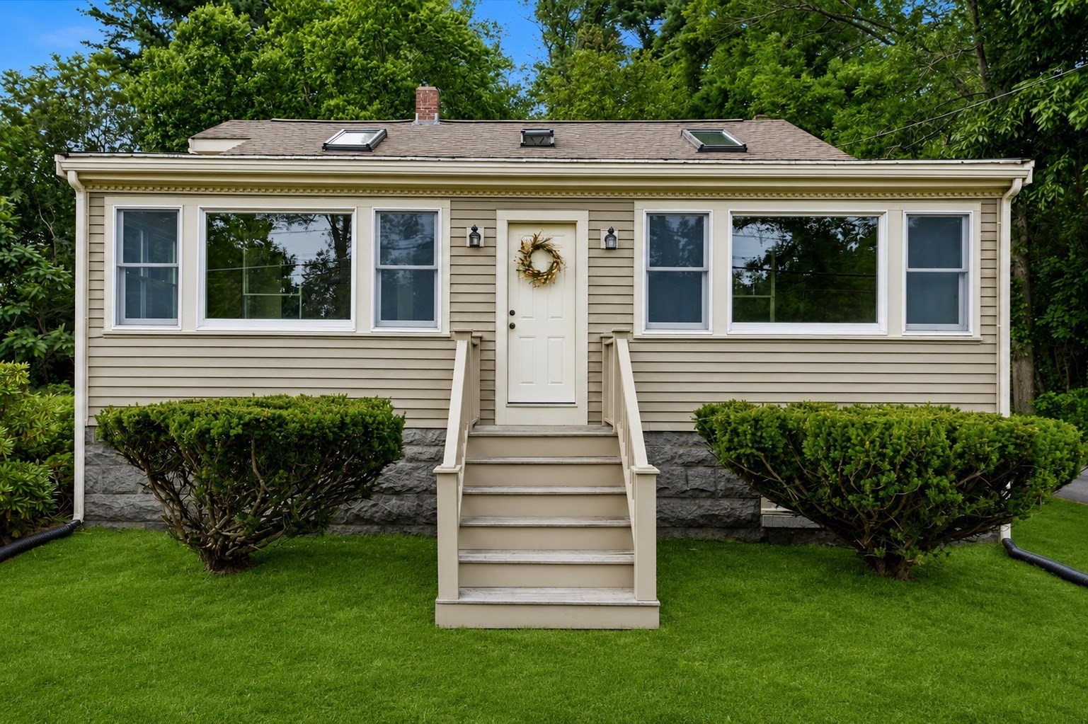 315 Maquan St, Hanson, MA 02341