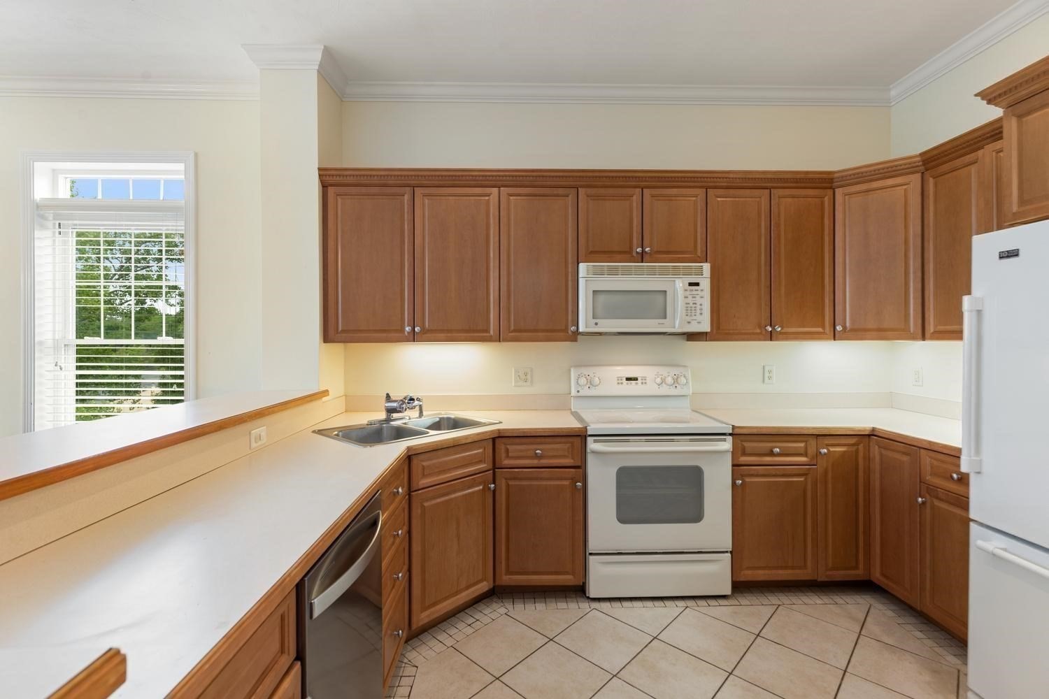 295 Salem St Unit 98, Woburn, MA 01801 - Image 6