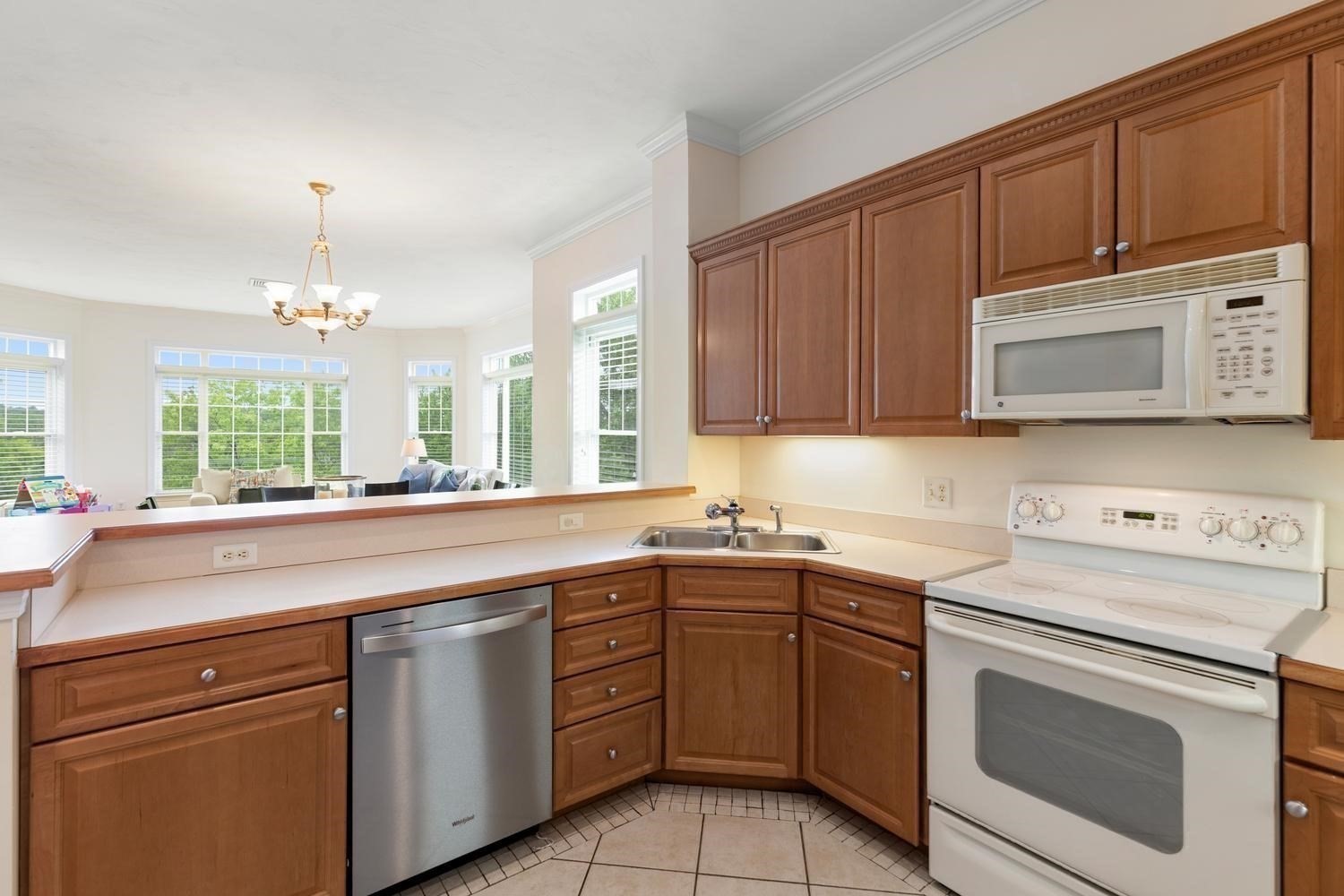 295 Salem St Unit 98, Woburn, MA 01801 - Image 7