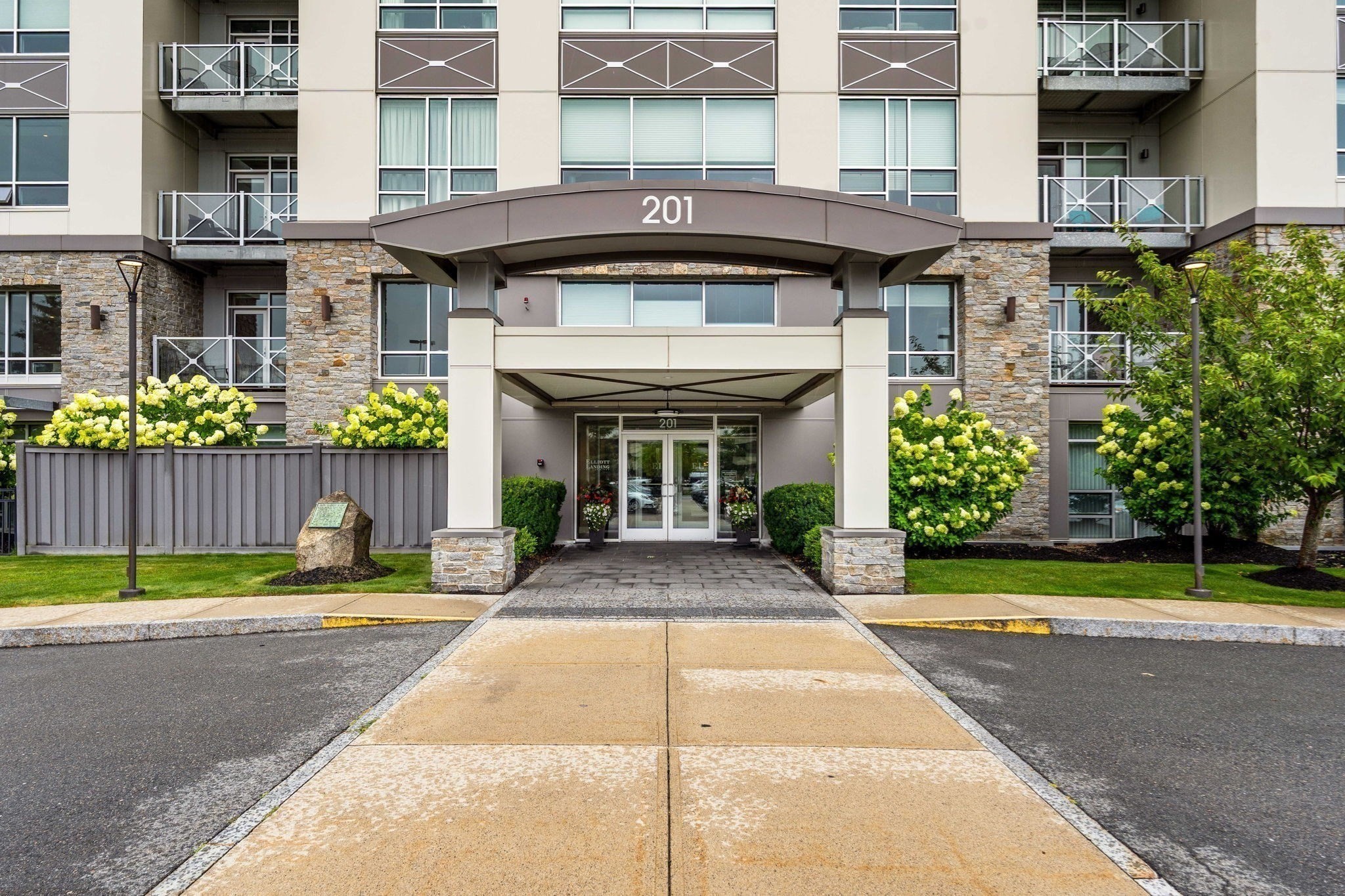 201 Elliott Unit 200, Beverly, MA 01915